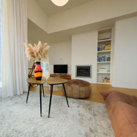 Stijlvolle En Lichtrijke Design Penthouse Met Prachtig Uitzicht Te Wenduine Lägenhet De Haan