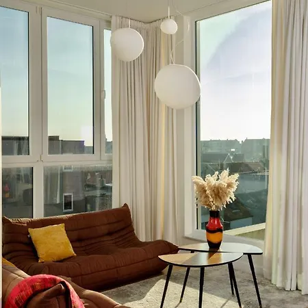 Stijlvolle En Lichtrijke Design Penthouse Met Prachtig Uitzicht Te Wenduine * De Haan